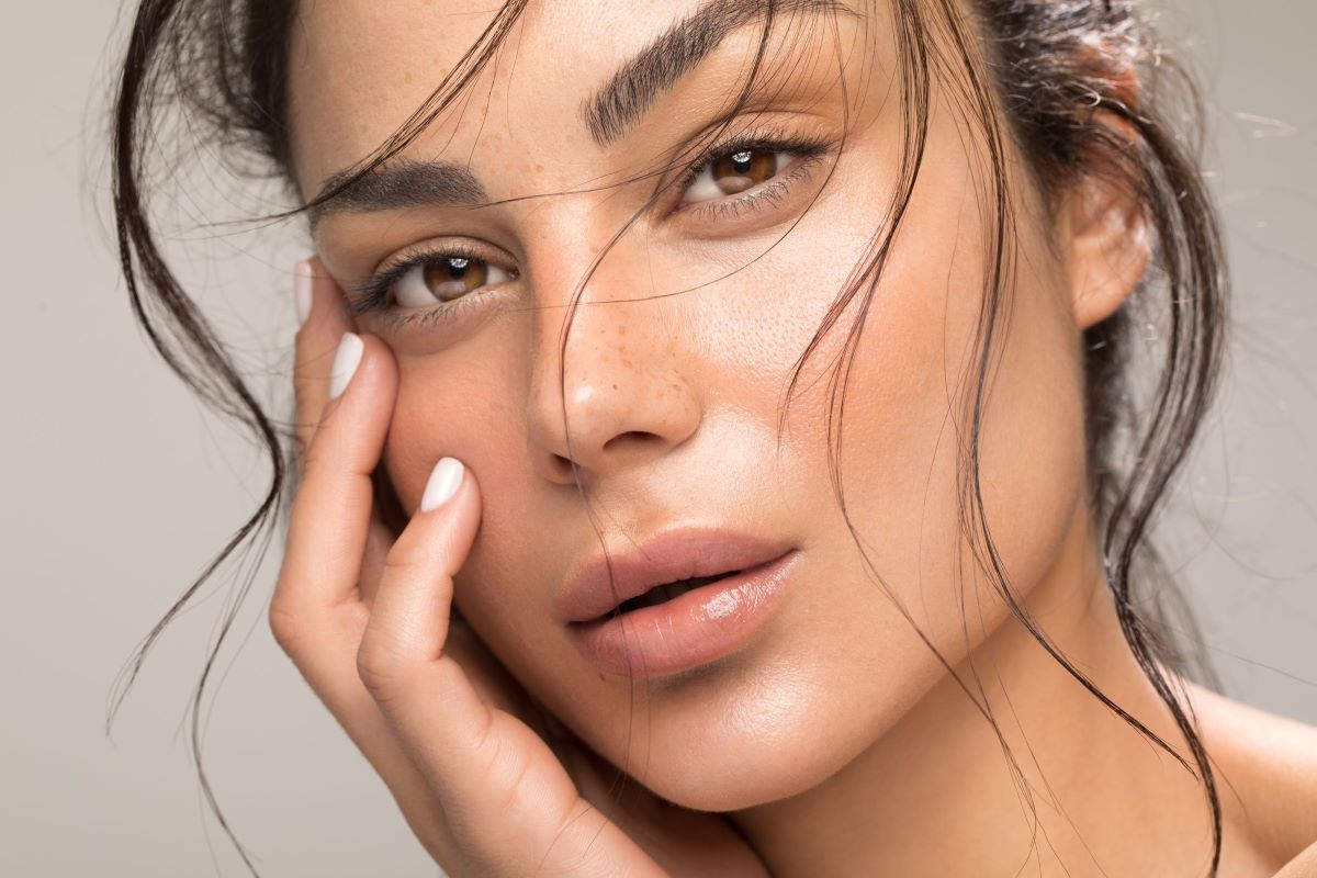 10 Skin Transformation Benefits with Magnificent Blue Spirulina Powder Nearby